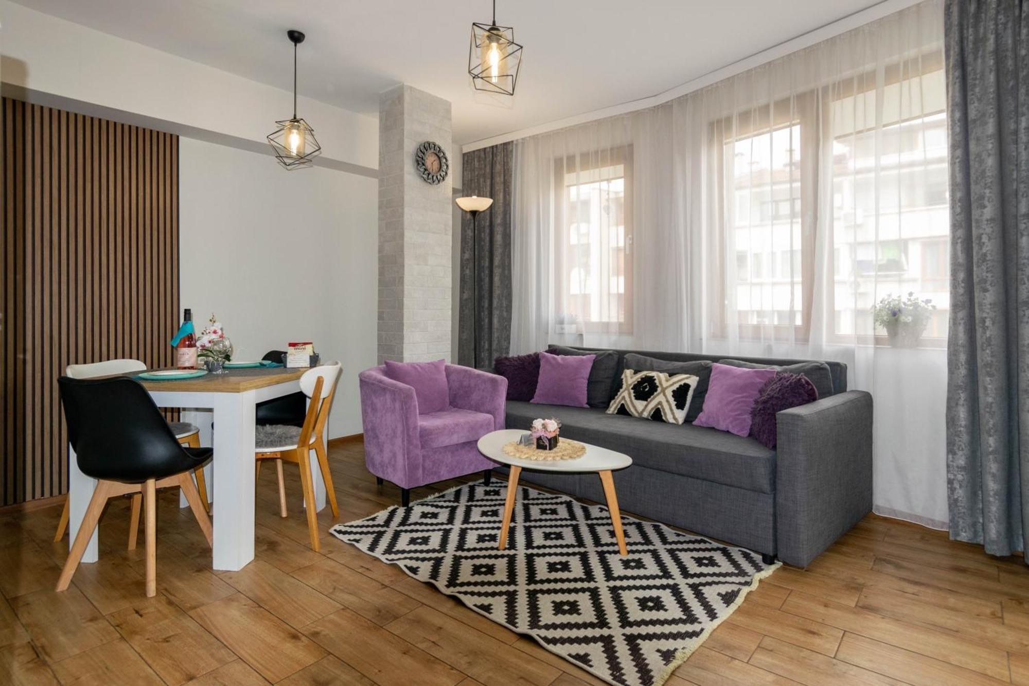 Joy Apartment Burgas Center Private Parking Екстер'єр фото